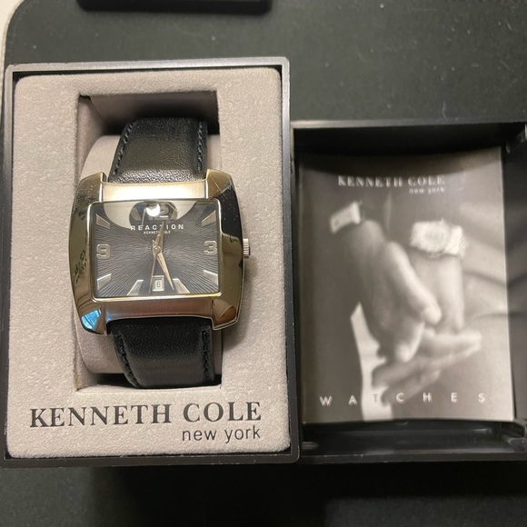 Kenneth Cole Accessories - Unisex Kenneth Cole watch.
